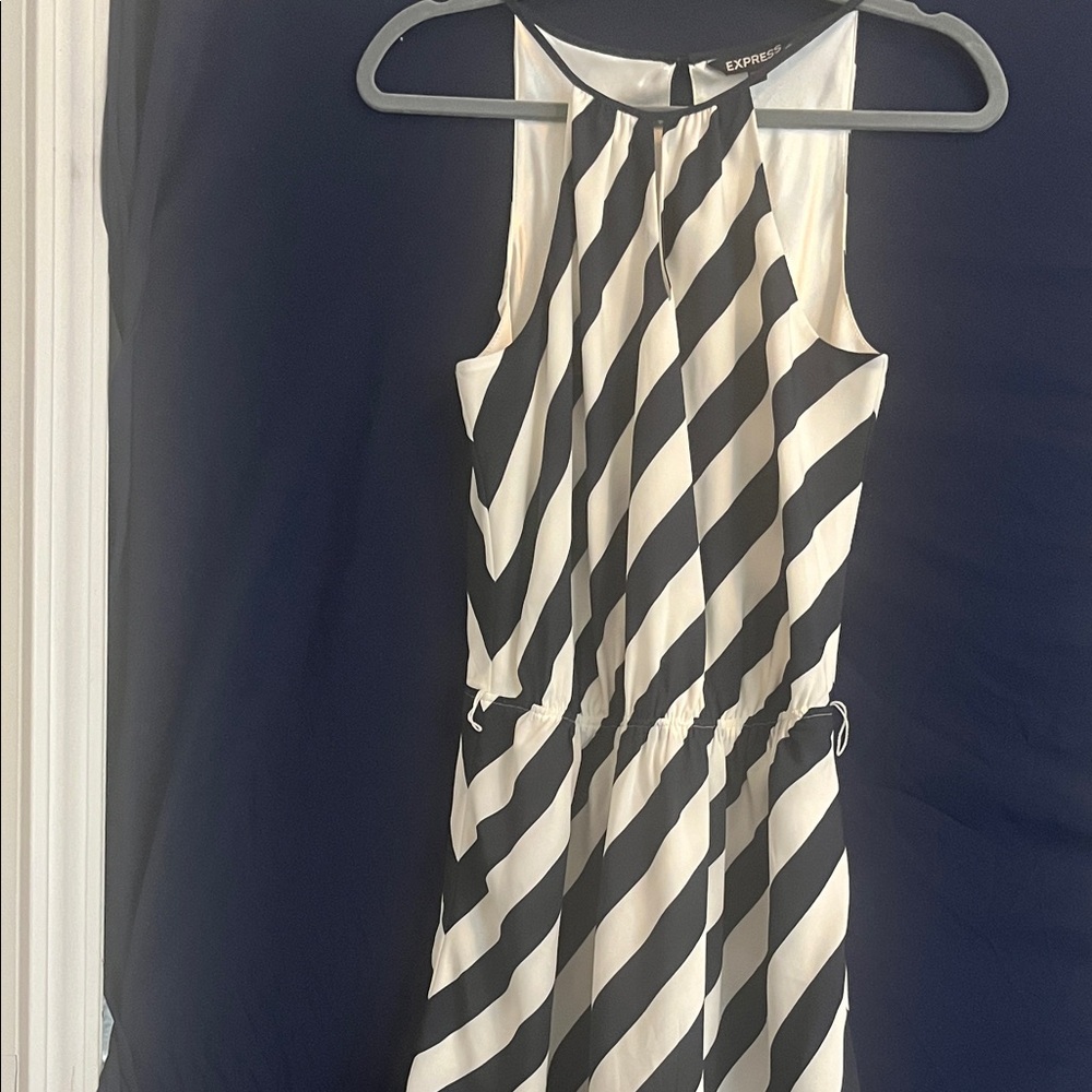 Express Diagonal Striped Midi Dress
